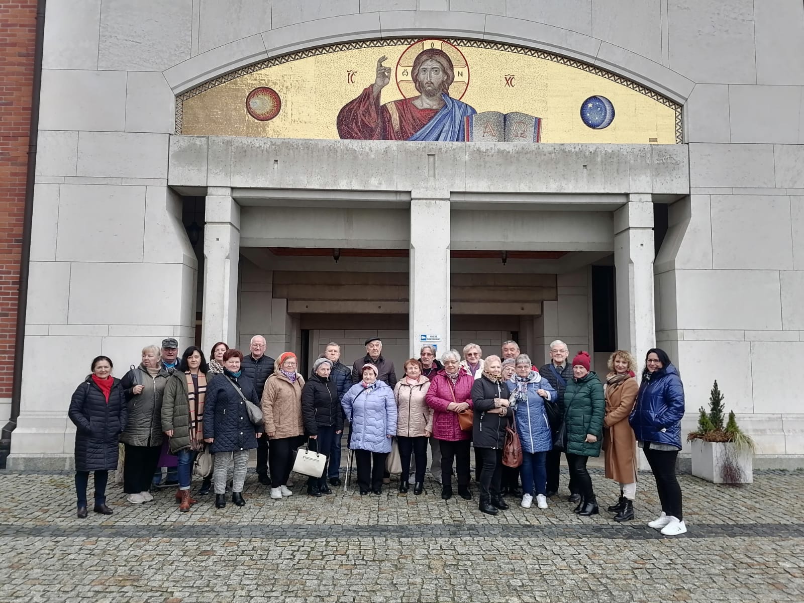 Zdjęcie: Seniorzy z wizytą w Muzeum Jana Pawła Wielkiego w Krakowie